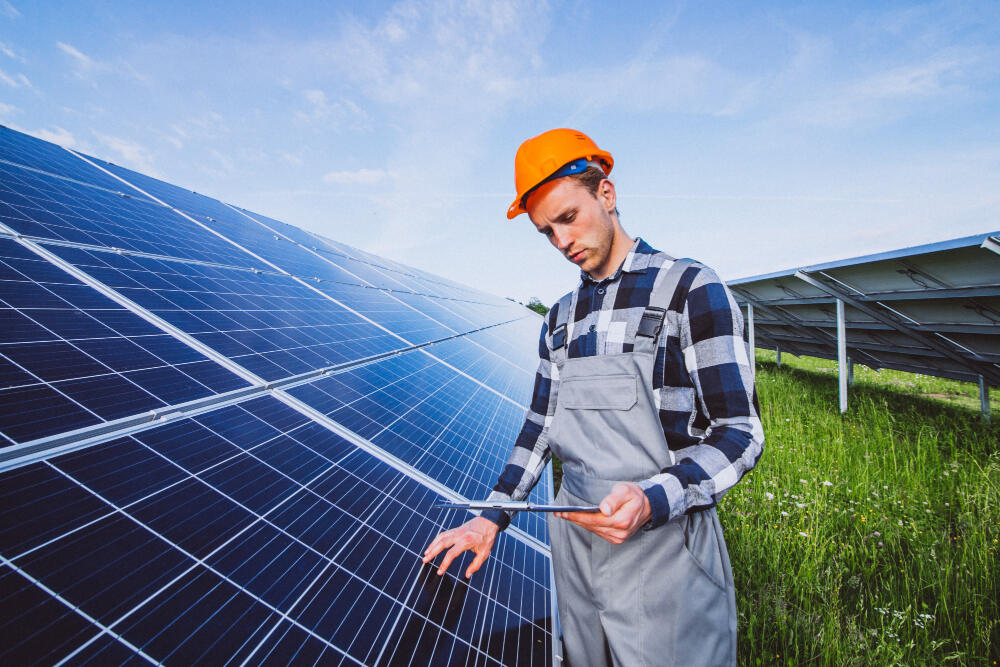 World’s 1st dual-tower solar plant