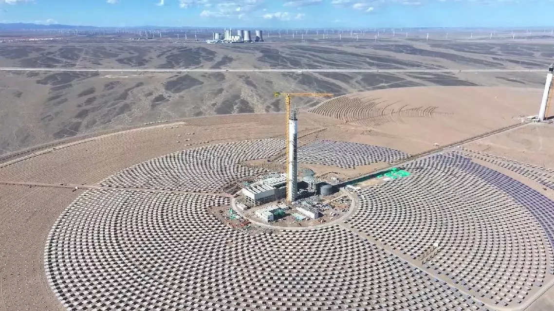 World’s 1st dual-tower solar plant